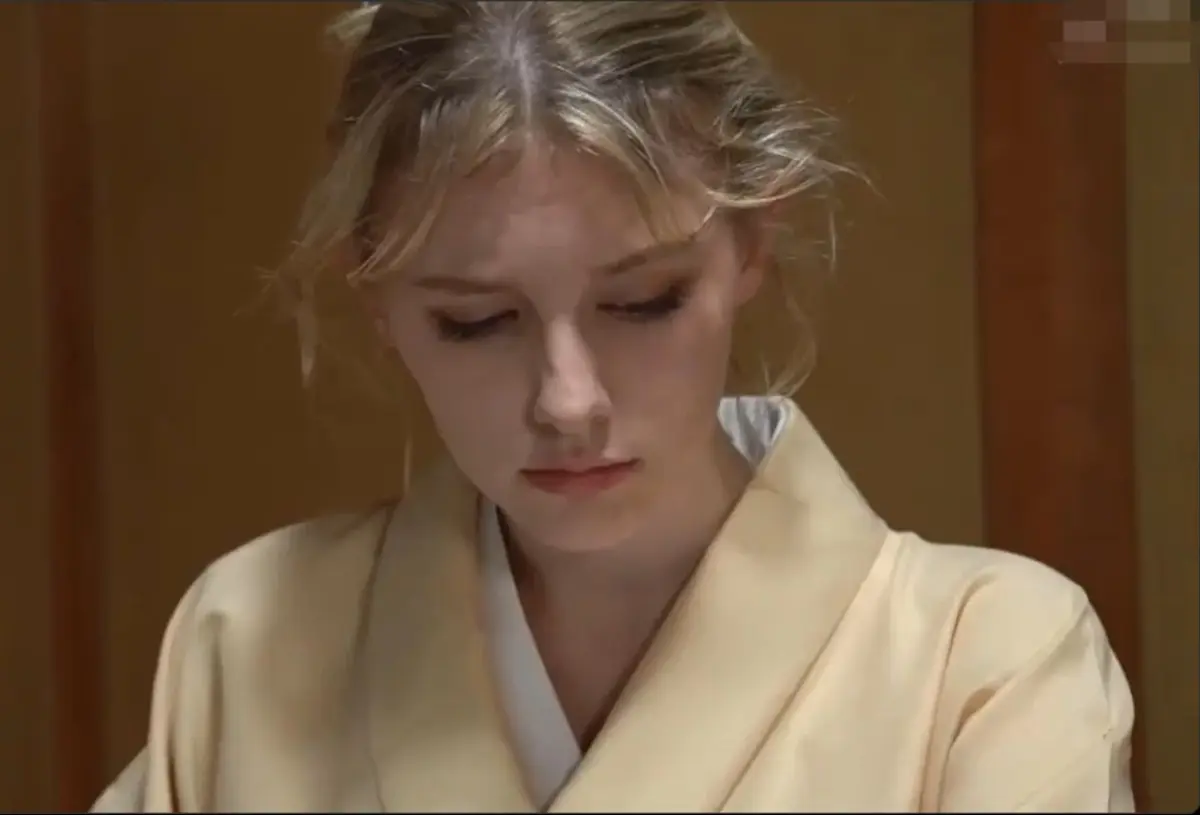 《少女的忠诚》HD超清未删减版免费观看-《少女忠诚》麦乐迪主演电影在线观看-手机正片全集