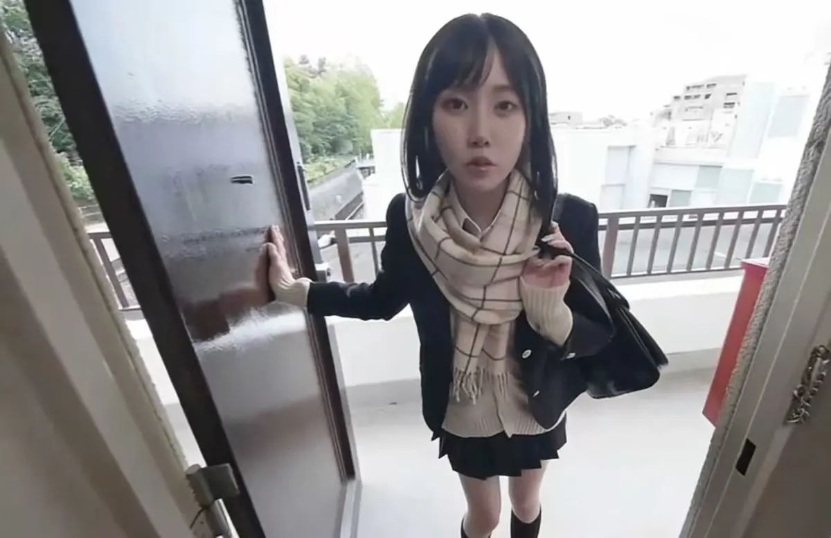 《泡在我家的辣妹-真人版》全集高清在线观看-泡在我家的辣妹-真人版无删减1080P蓝光画质-免费无广告播放