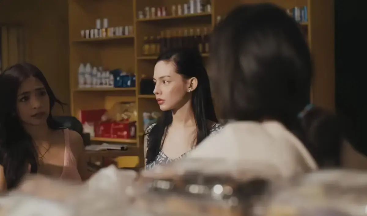 《Creampie》高清未删减中文版全集免费在线看无广告-安杰尔卡斯特罗领衔主演《奶油馅饼》蓝光超清播出-《Creampie》台词字字戳心表演层次丰富