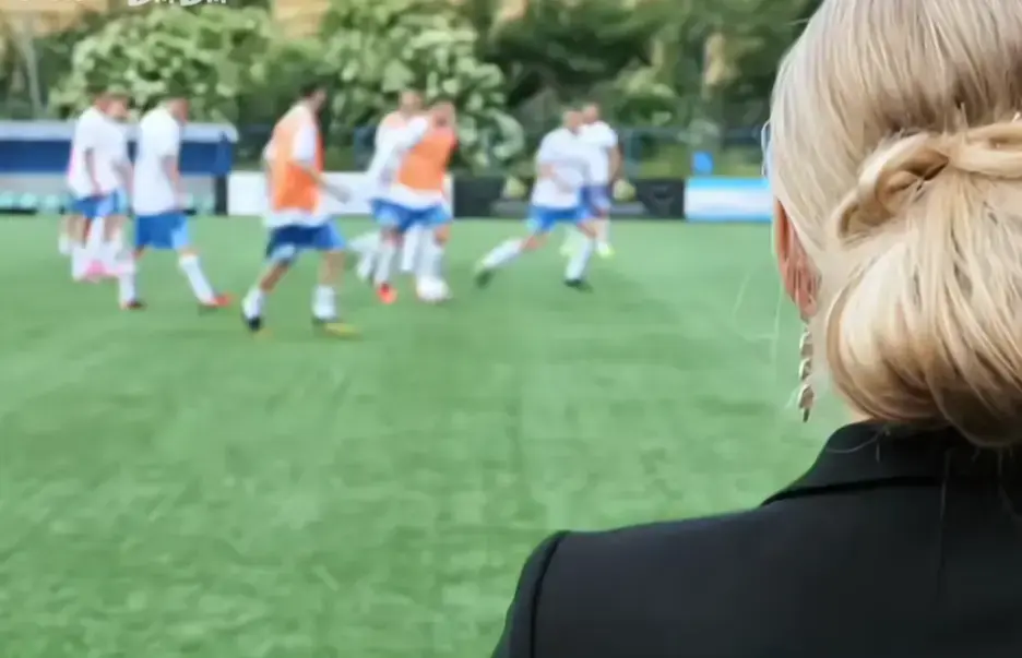法国电影《Footballers'Moms》足球队的女老板们-高清完整版免费在线观看-footballersmoms全集资源