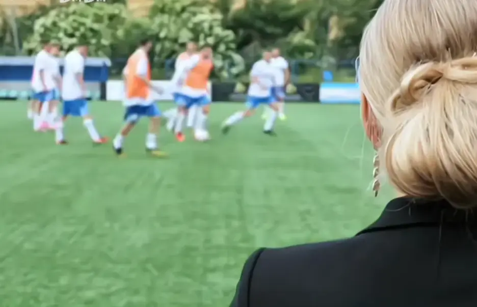 《足球队的女老板们》法国电影《Footballers‘Moms》-足球女老板无删减高清完整版免费在线观看1080P